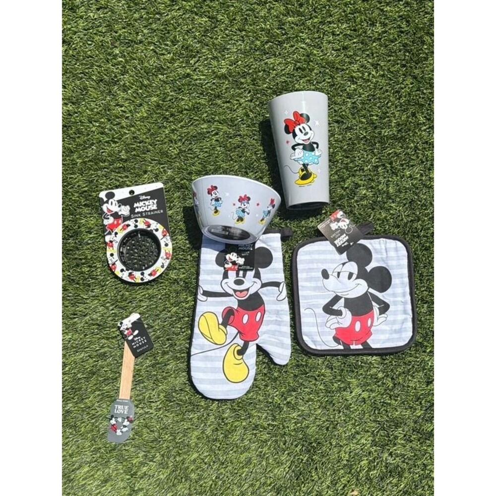Disney Mickey Mouse bundle